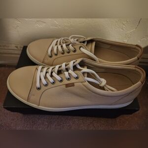 NWT Ecco Soft 7 Sneaker - US 11-11.5 EU 42